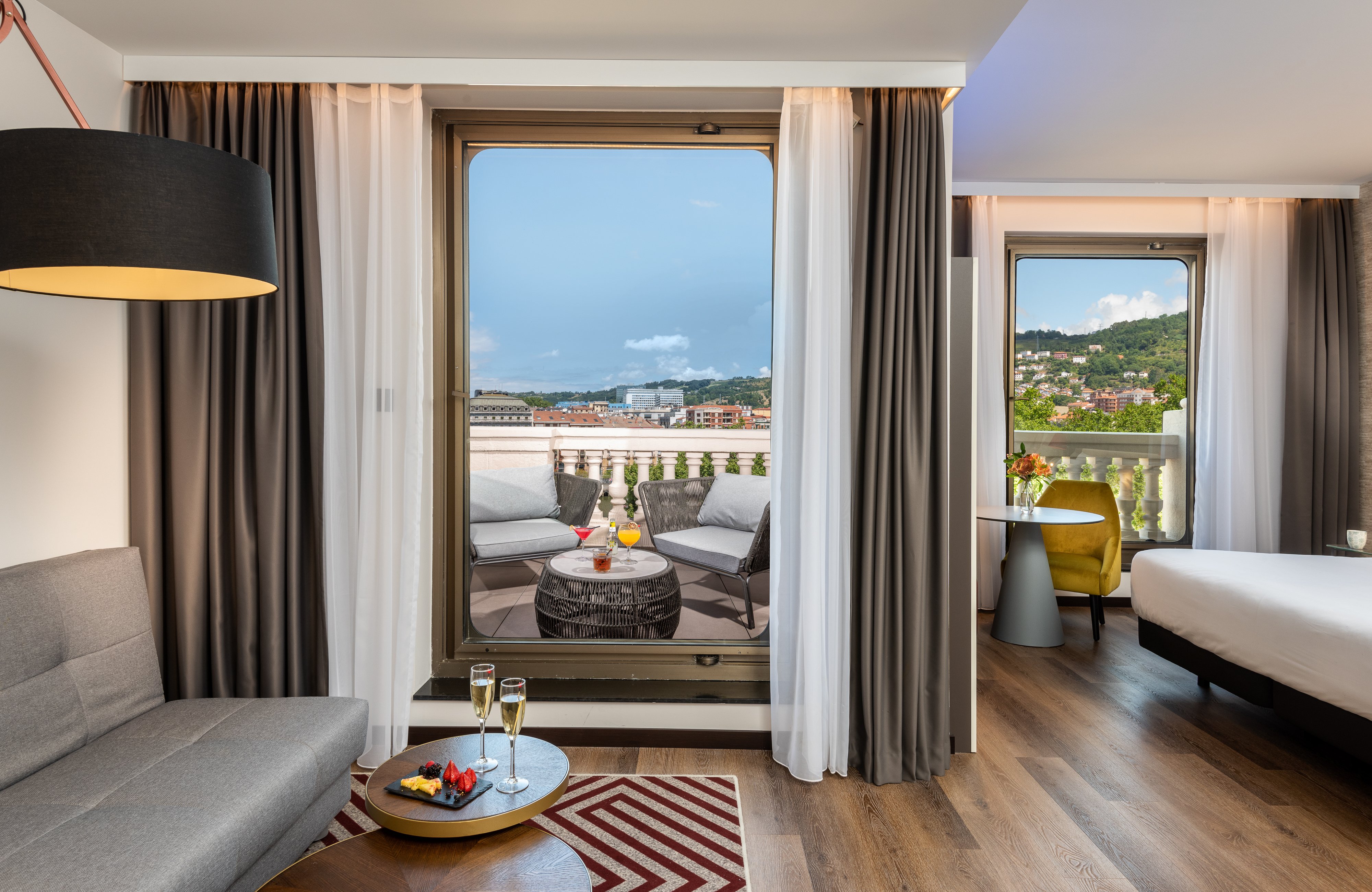 NYX HOTEL BILBAO-guestroom-NYX Suite Triple.jpg