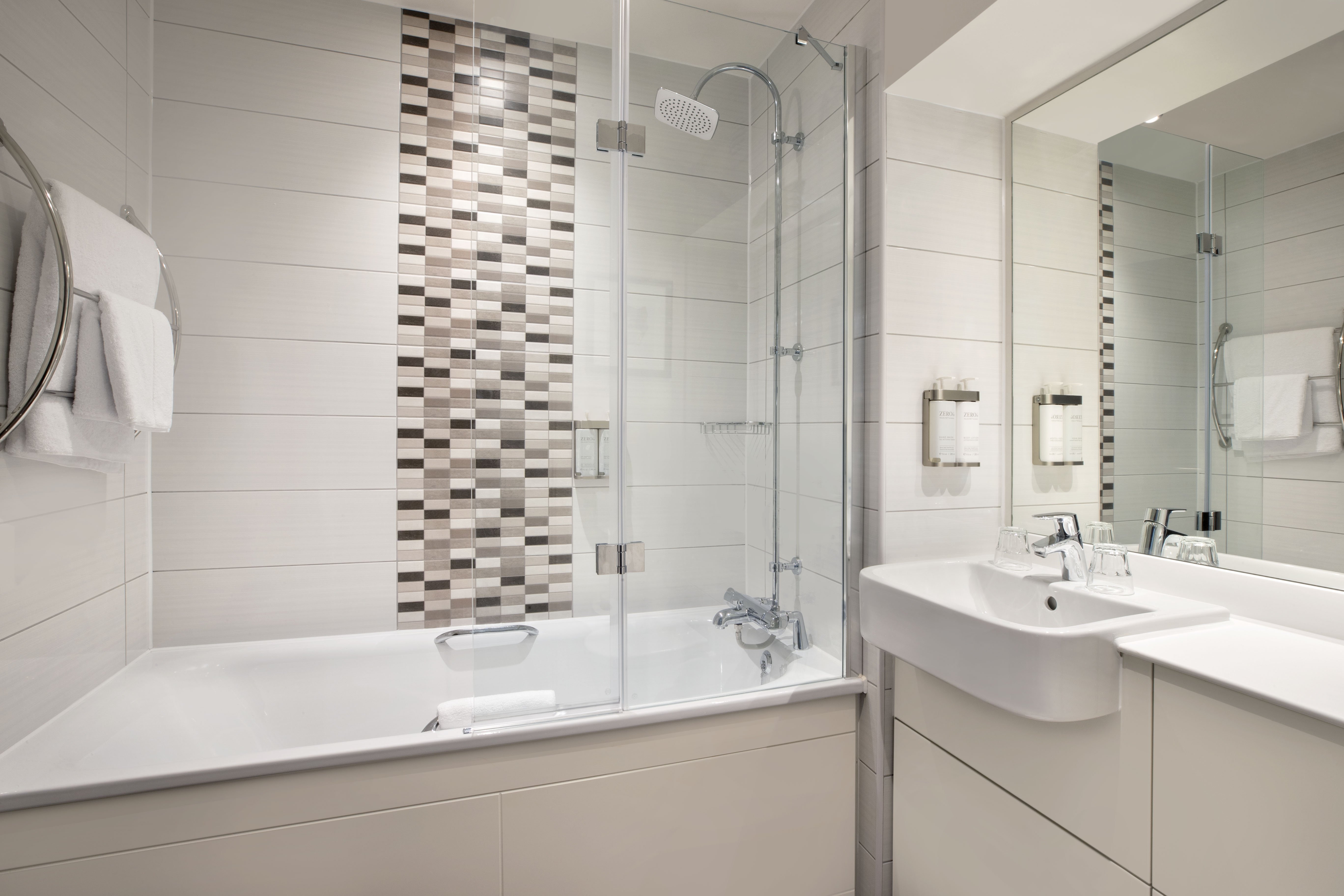 LEONARDO HOTEL CHESTER-guestroom-Standard Bathroom.jpg