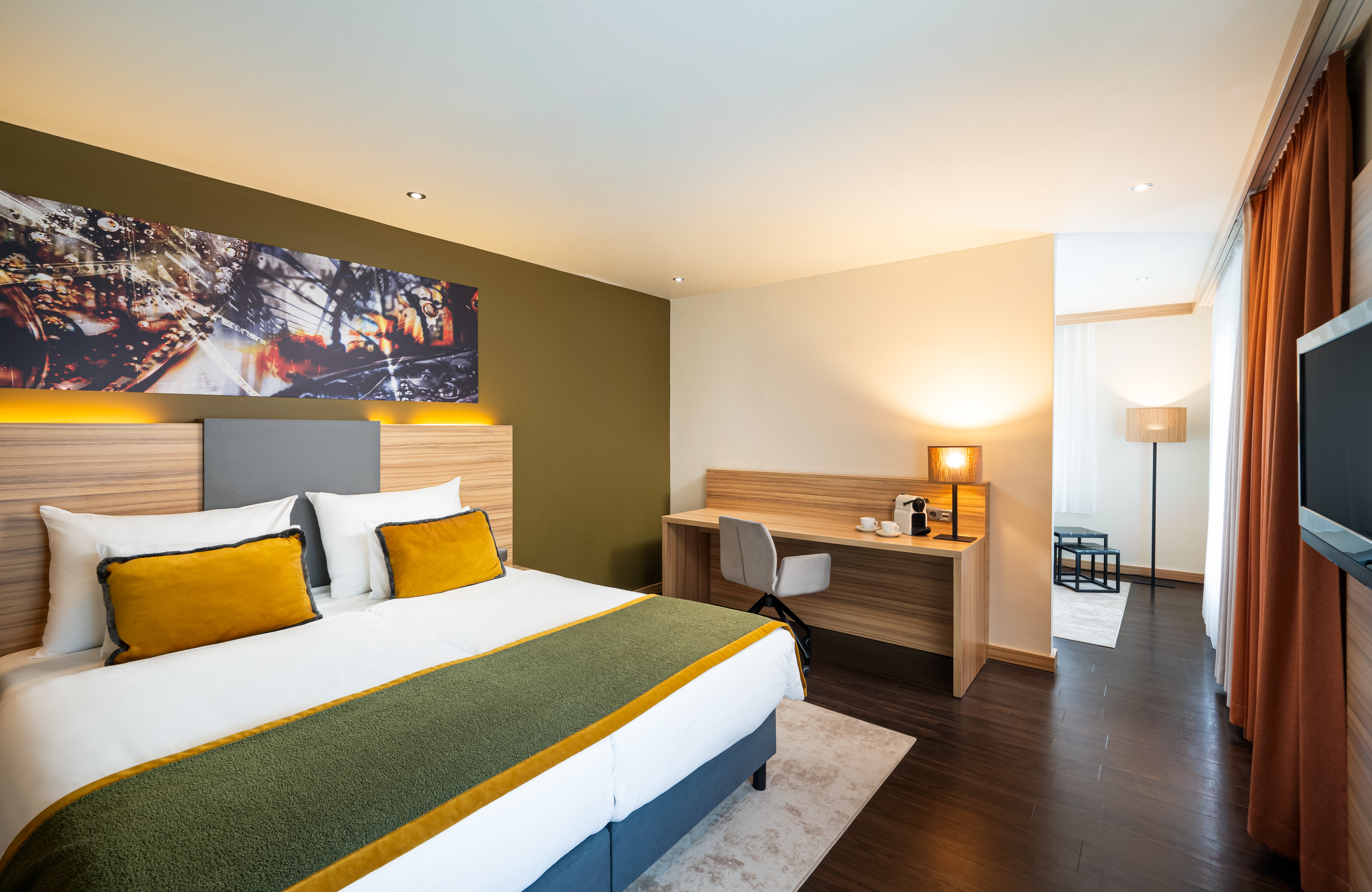 LEONARDO SALZBURG GABLERBRAU-guestroom-Suite Room.jpg
