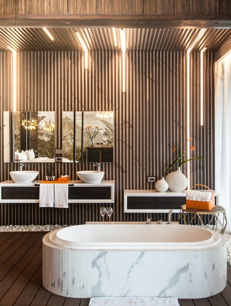 Hotel Makanda by the Sea-guestroom-Wow Loft Bath.jpg