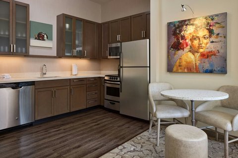 King One Bedroom Suite Kitchen