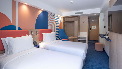 Single Bed Guest Room