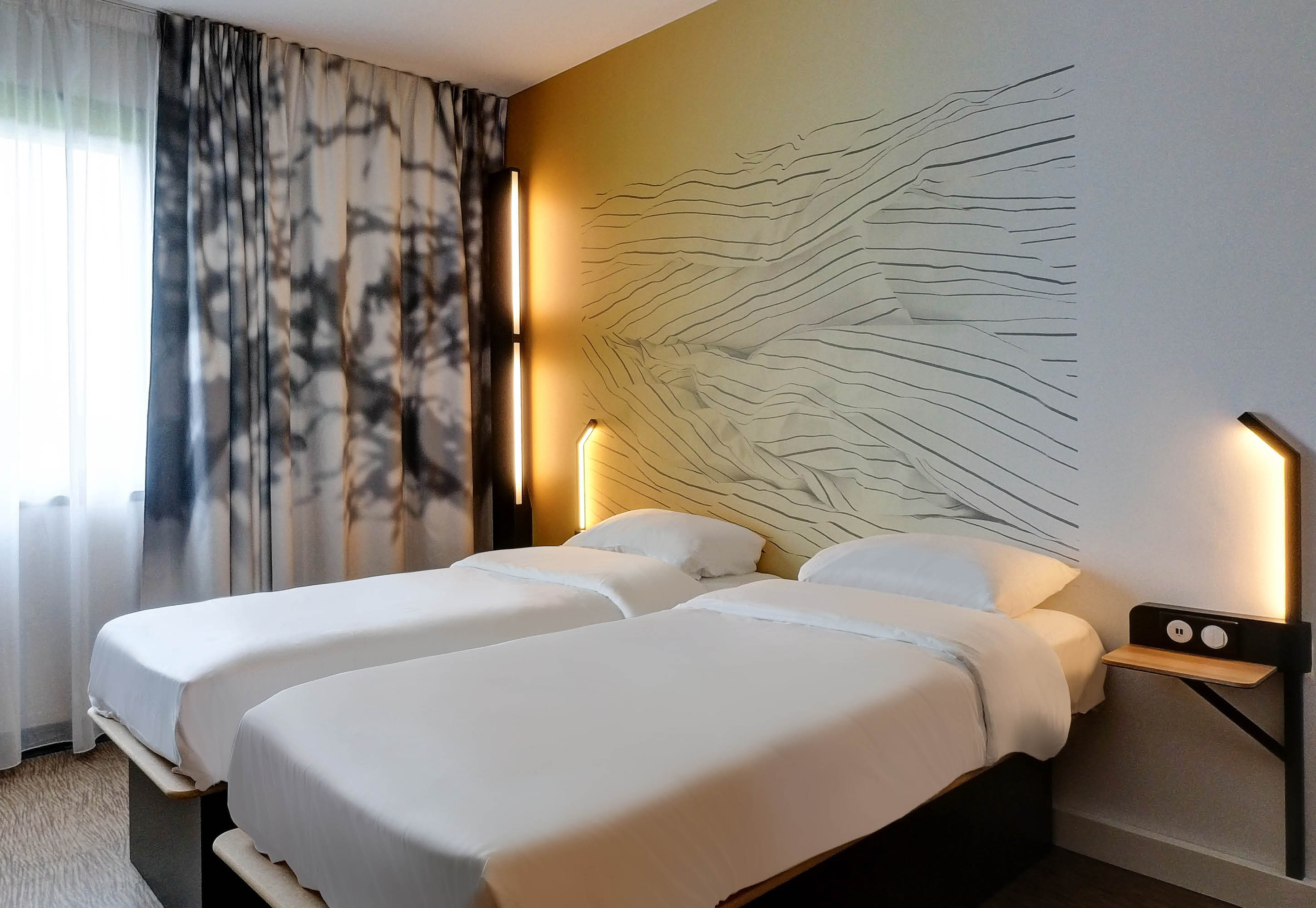 B&B HOTEL BESANCON VALENTIN 3 ETOIL-guestroom-Hotel Besancon Valentin Twin Room.jpg