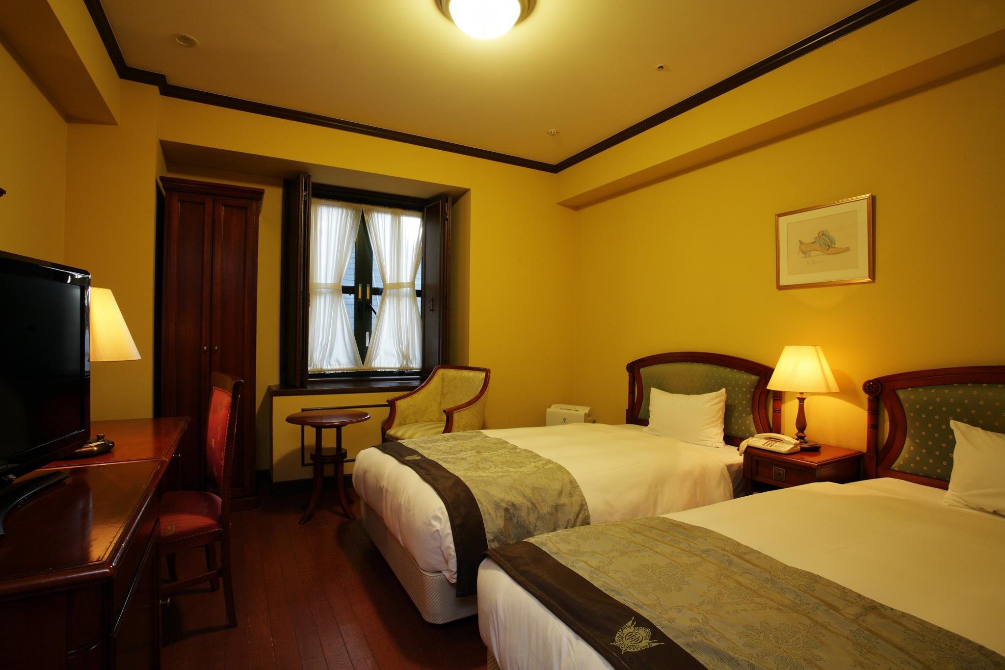 Monterey Osaka-guestroom-Twin FOR 1 GUEST.jpg