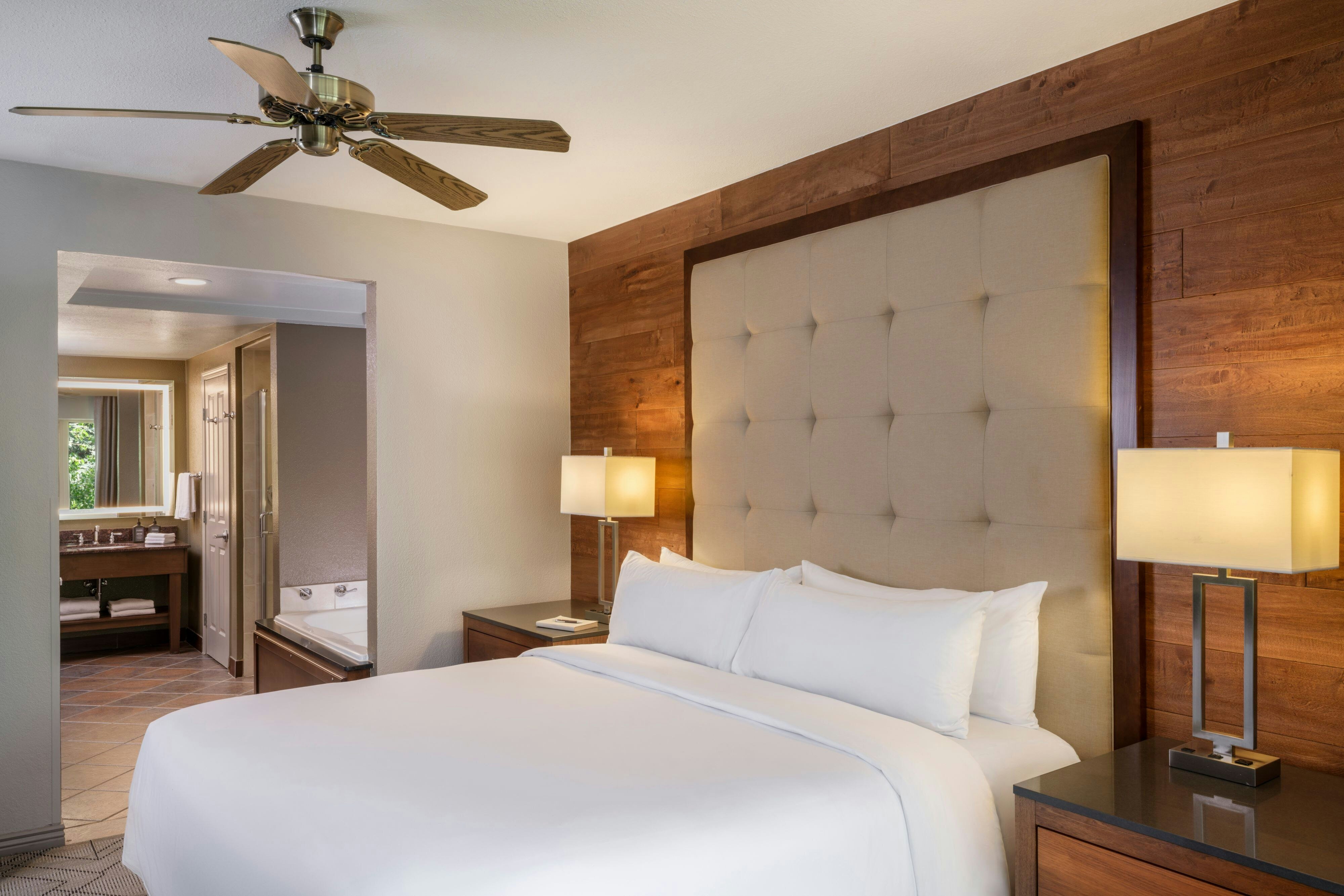 Sheraton Lakeside Terrace Villas at Mountain Vista Avon-Vail Valley-guestroom-Villa - Master Bedroom.jpg