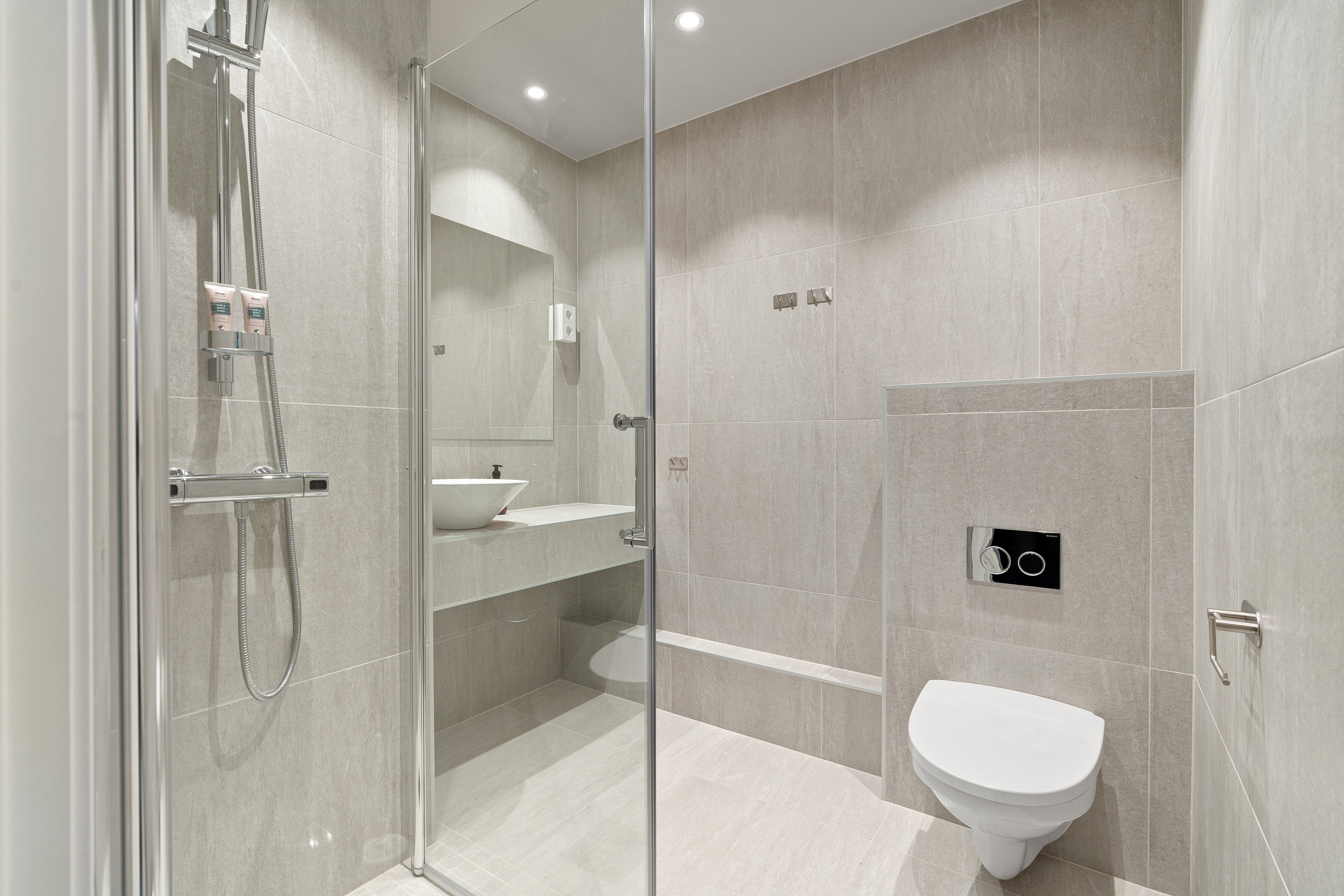 First Hotel Skansen-guestroom-Bathroom Suite First Hotel Skansen.jpg