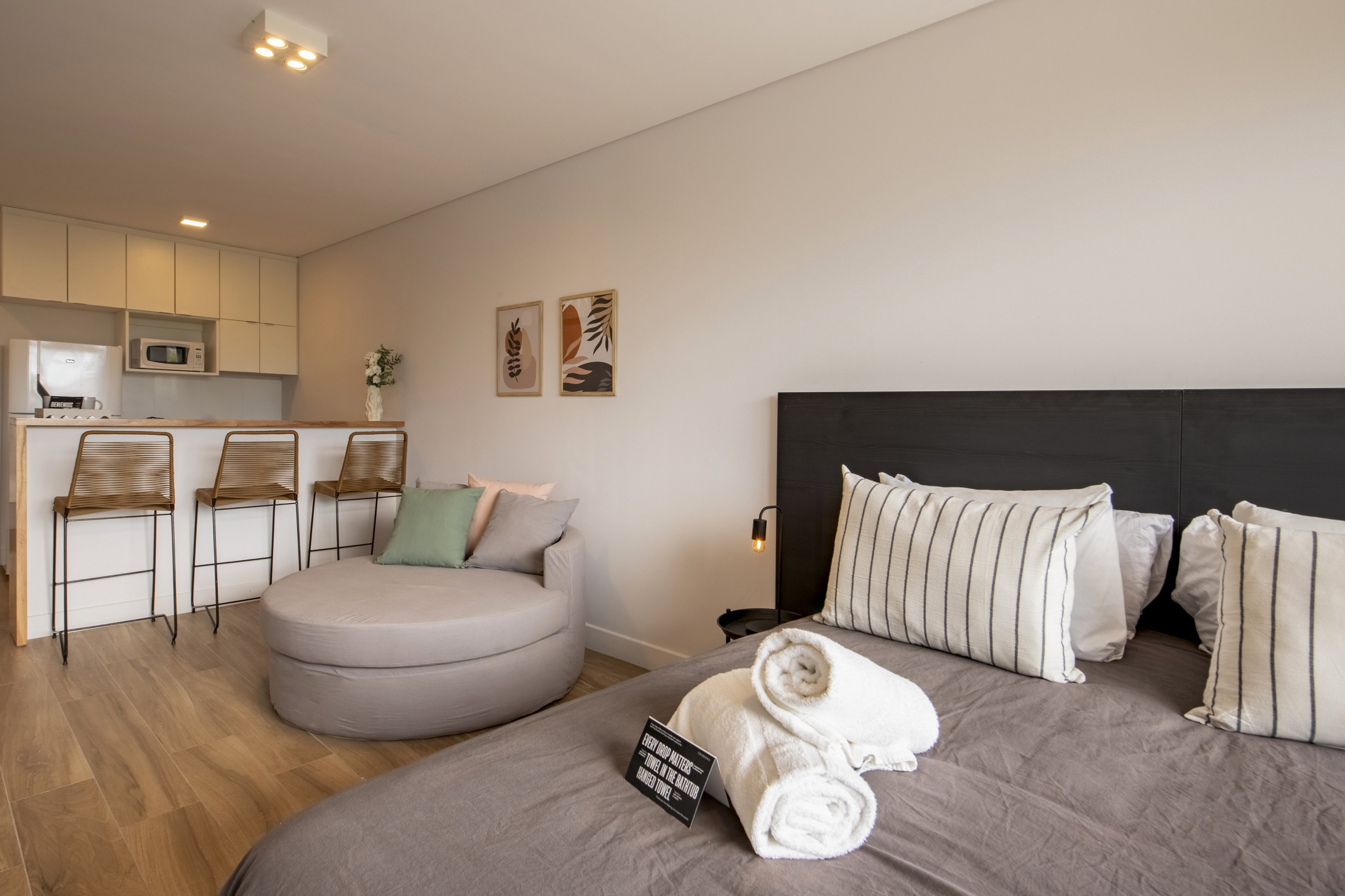 Top Rentals Palermo Soho-guestroom-Room.jpg