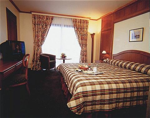 INTERCONTINENTAL MZAAR LEBANON BY I-guestroom-Bedroom.jpg