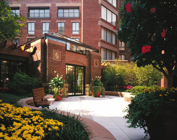 FOUR SEASONS HOTEL WASHINGTON