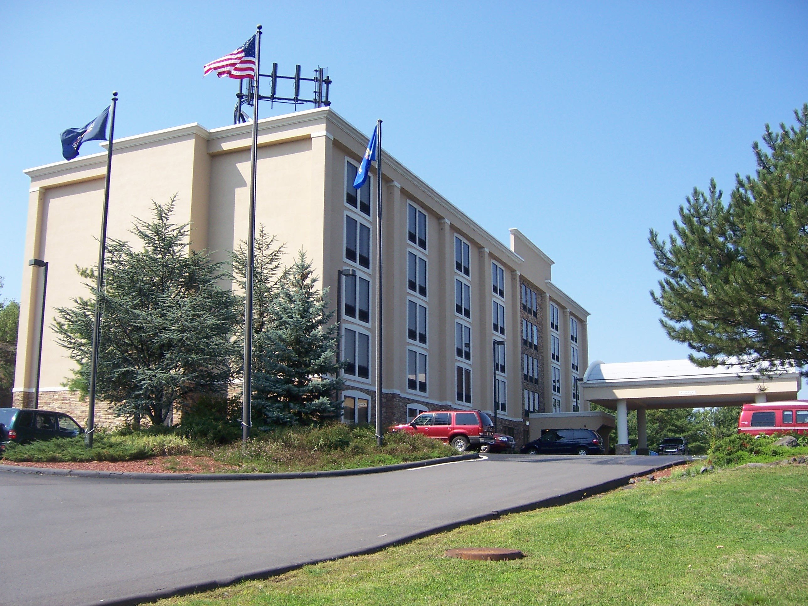 Hotel Exterior 2