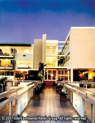  - Holiday Inn Express Downtown San Diego - I-5, Exits 16 & 16B