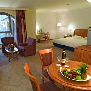 Grand Court Jerusalem-guestroom-Junior Suite.jpg