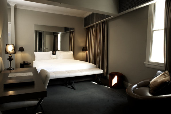 KIRKETON HOTEL SYDNEY-guestroom-Executive Room.jpg