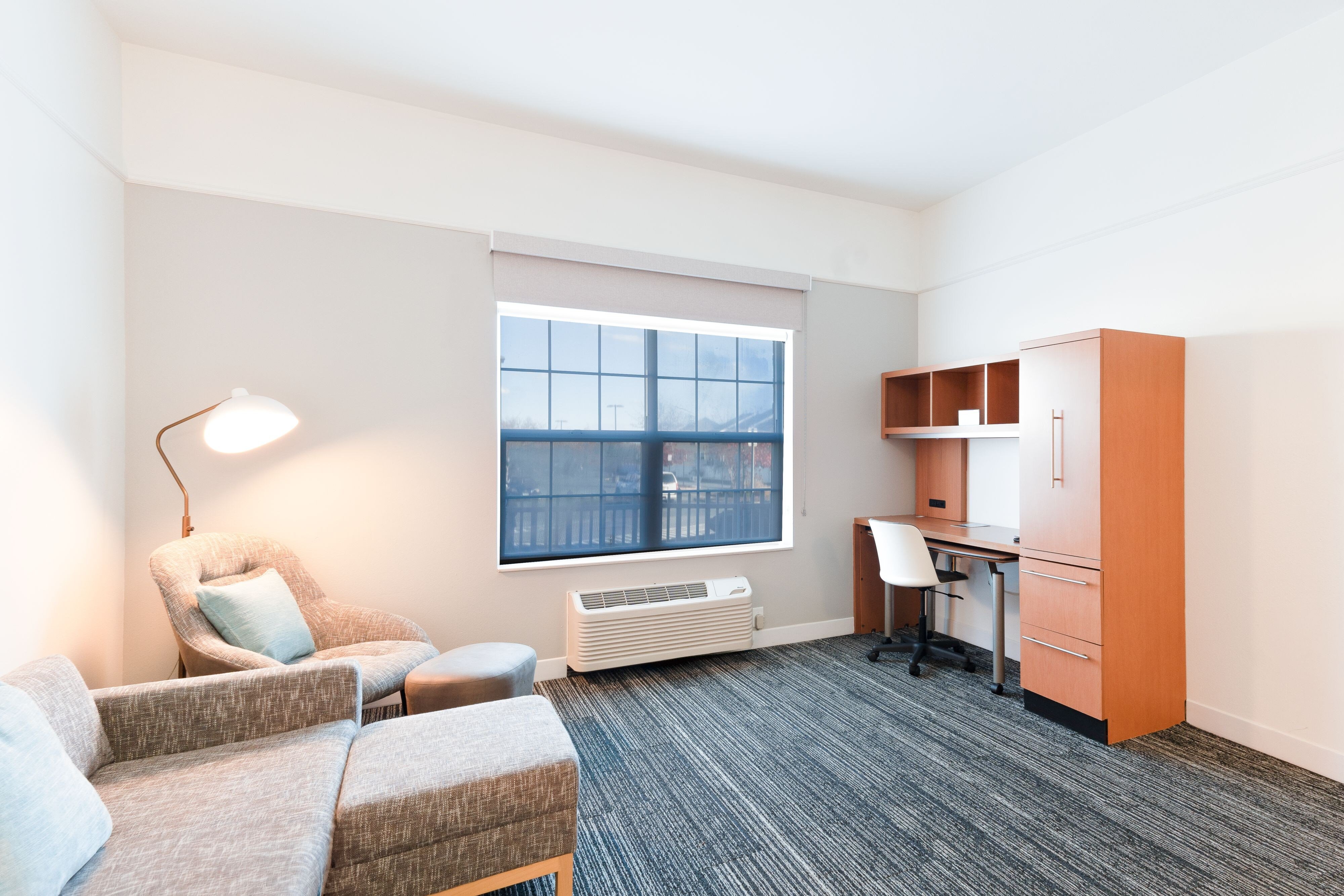 TownePlace Suites by Marriott Fredericksburg-guestroom-Queen One Bedroom.jpg