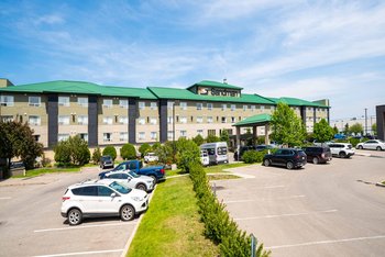 Sandman Hotel Suites & Spa Calgary Airport