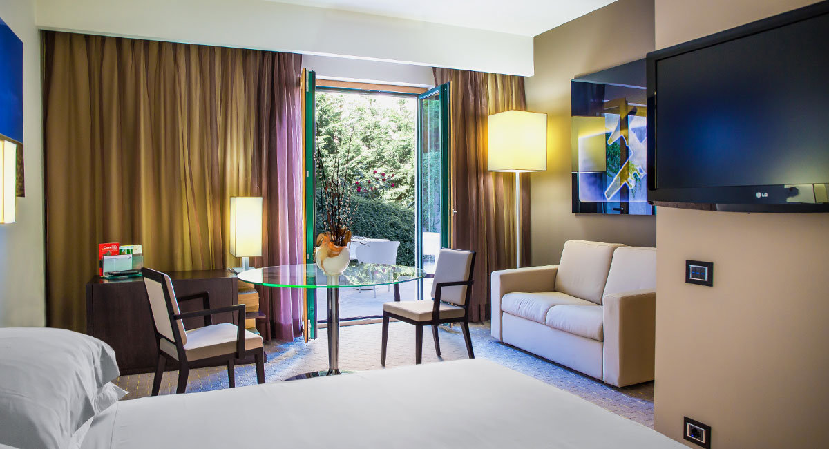 ARIHA HOTEL COSENZA-guestroom-GUEST ROOM.jpg