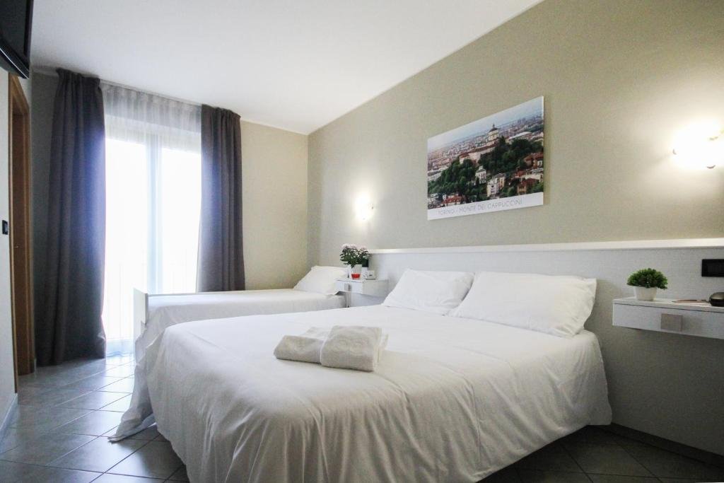 GREEN CLASS HOTEL CANDIOLO-guestroom-GUEST ROOM.jpg