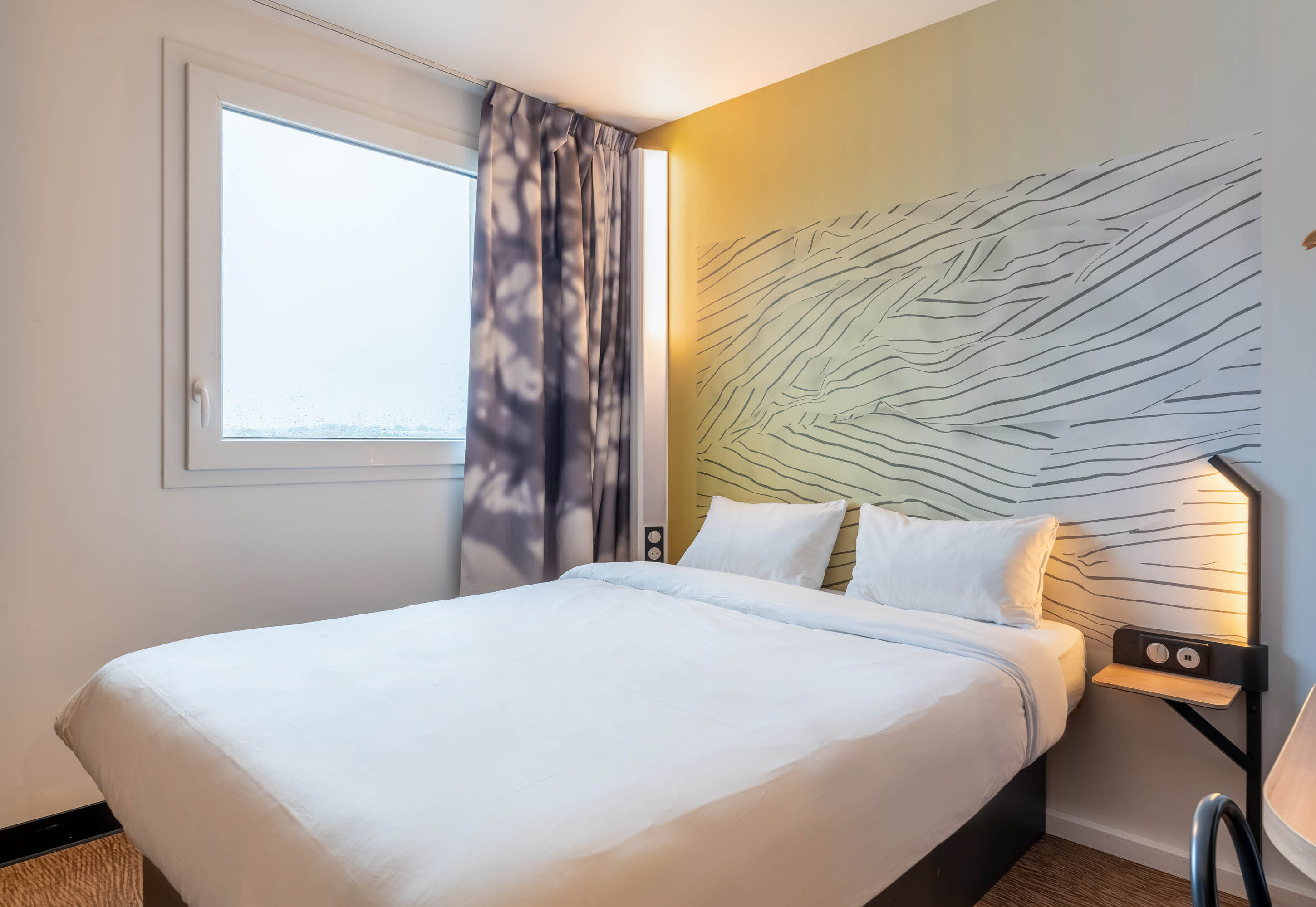 B&B HOTEL BOURG-EN-BRESSE VIRIAT-guestroom-Hotel Bourg En Bresse Viriat Double Room.jpg