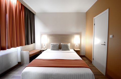 DBL STANDARD DOUBLE ROOM BED