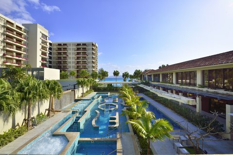 Thlasso Pool
