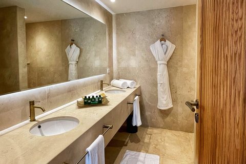 Suite Blue Oceane Bathroom