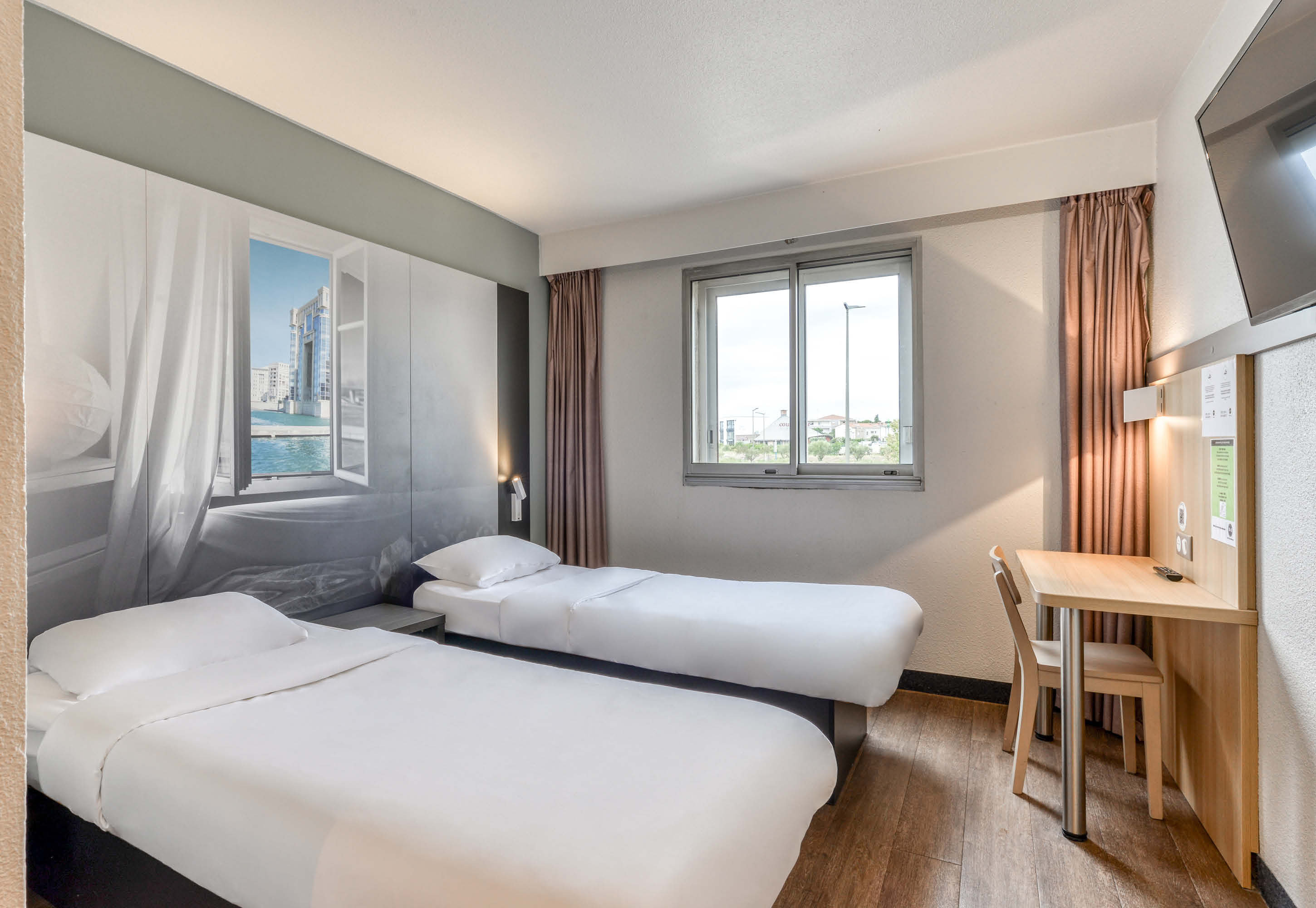 B&B HOTEL MONTPELLIER VENDARGUES-guestroom-GUESTROOM.jpg