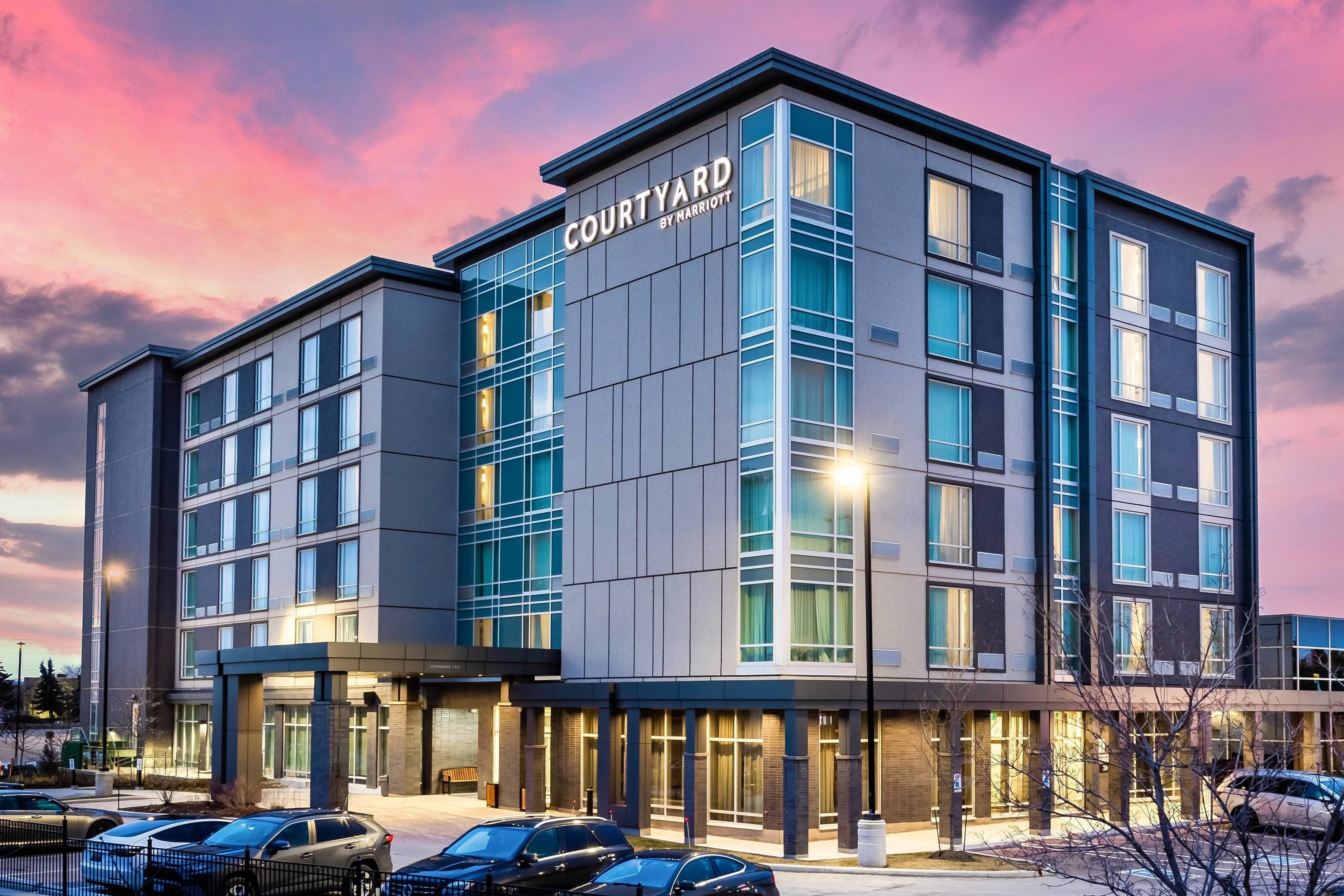 Courtyard by Marriott Burlington in Burlington - Trip Canvas