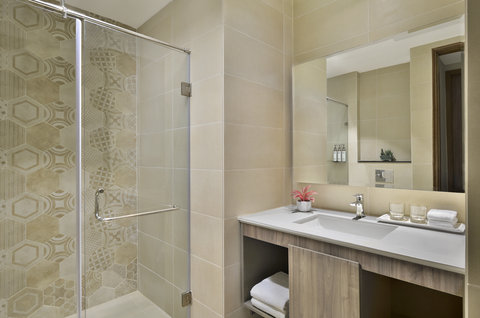 2 Bedroom Premier Bathroom