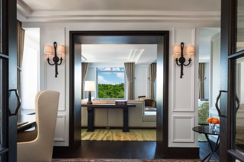 THE RITZ-CARLTON CENTRAL PARK - Photo 31