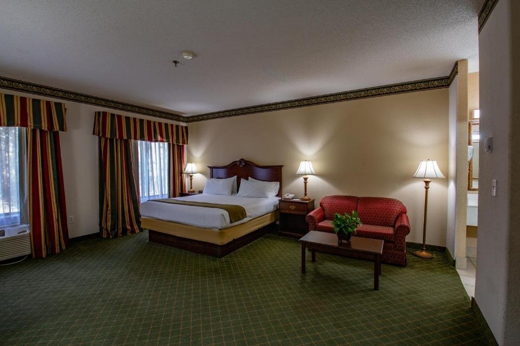Moncks Corner Inn-guestroom-King Room.jpg