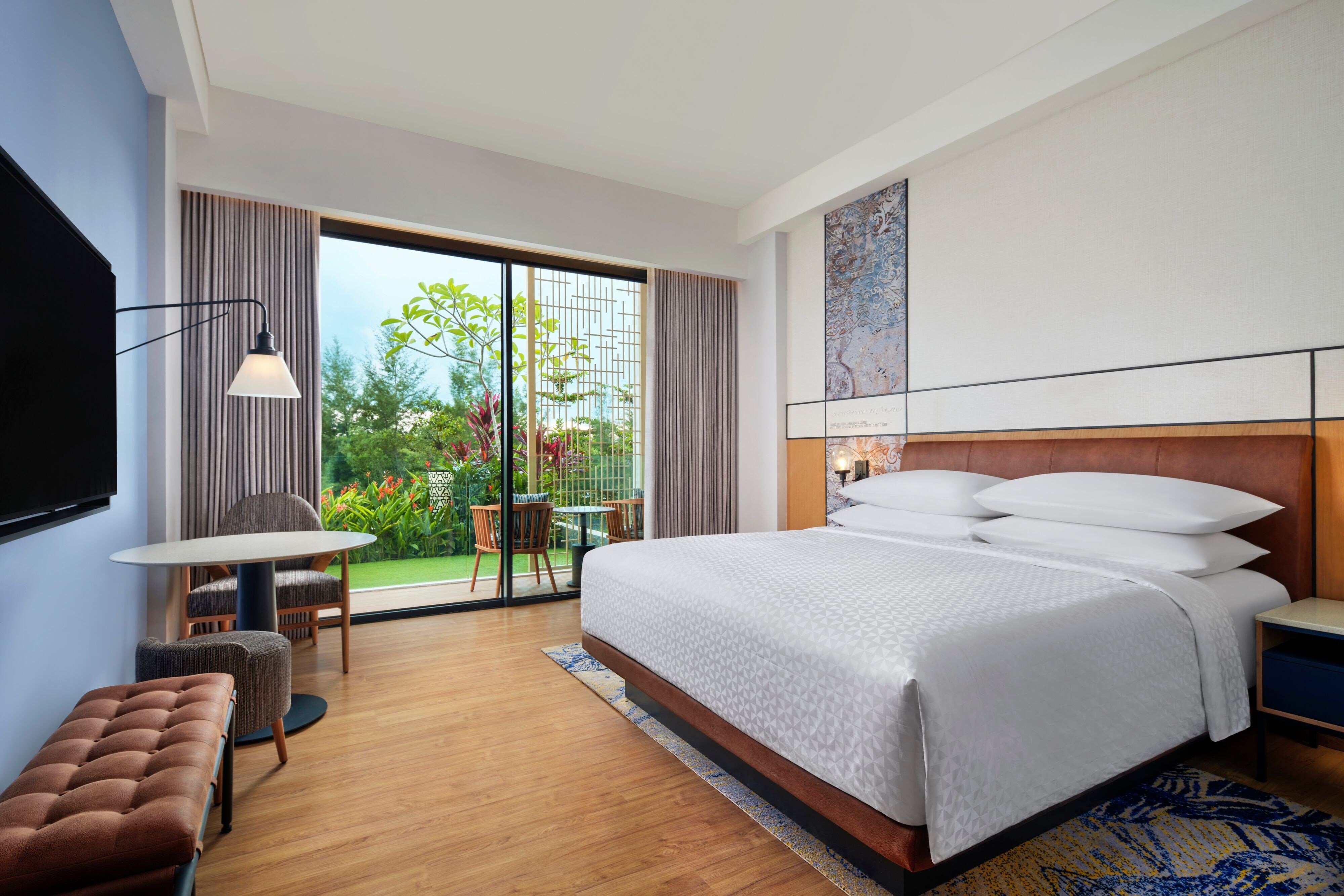 Four Points by Sheraton Bintan Lagoi Bay-guestroom-Deluxe Room , King Bed.jpg