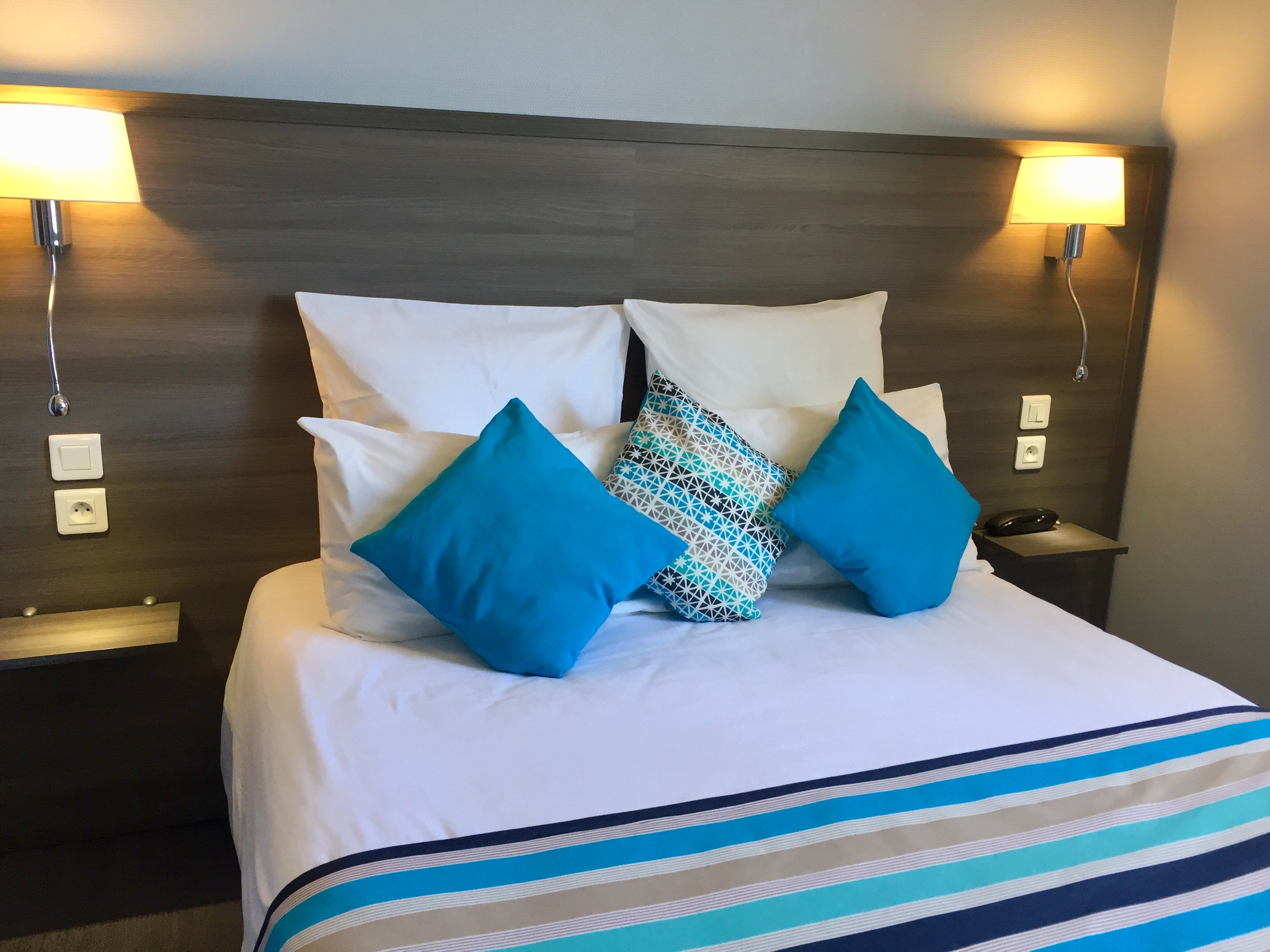 HOTEL DE L AVENUE-guestroom-GUESTROOM.jpg