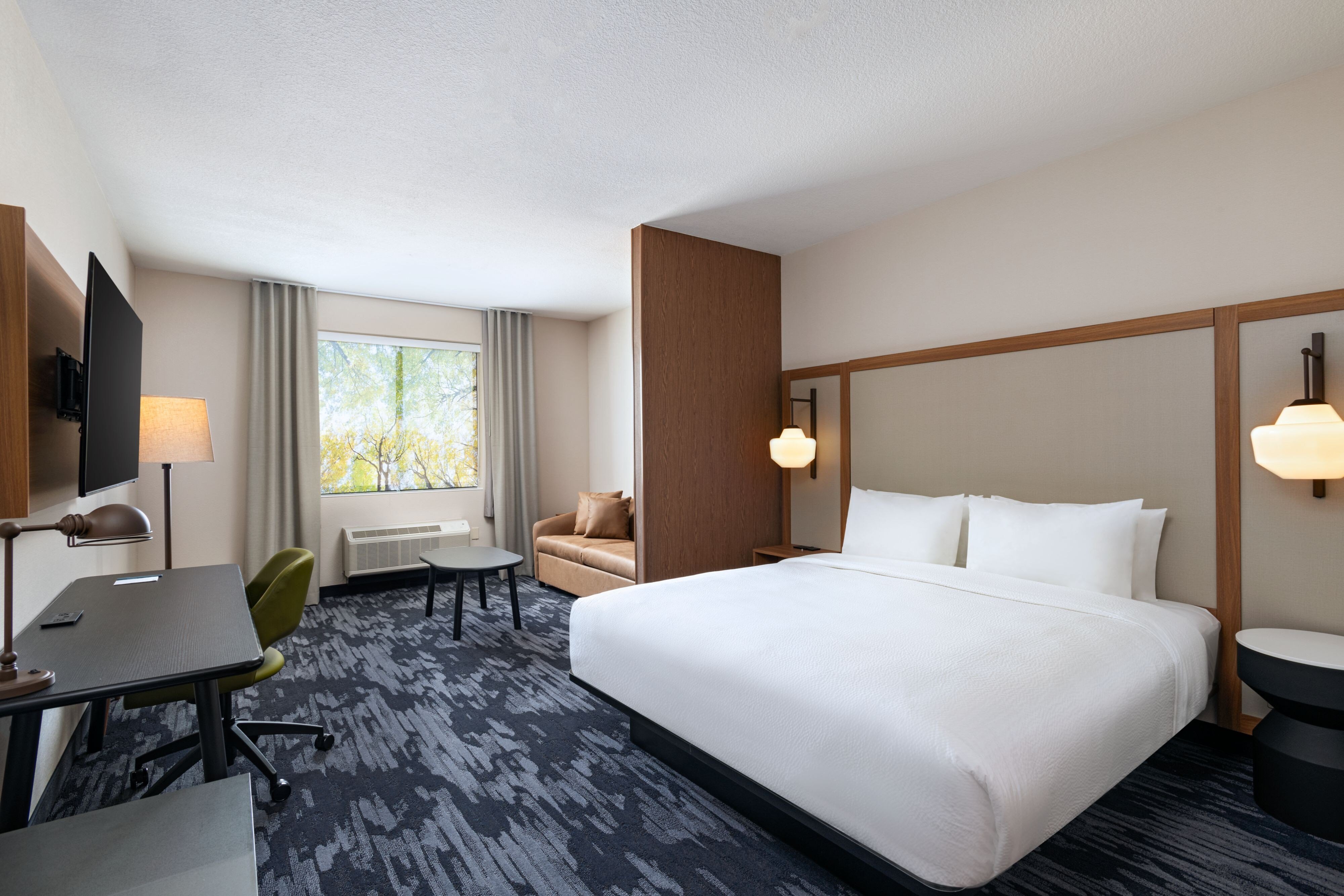 Fairfield by Marriott Inn and Suites Hillsboro-guestroom-King Guest Room.jpg