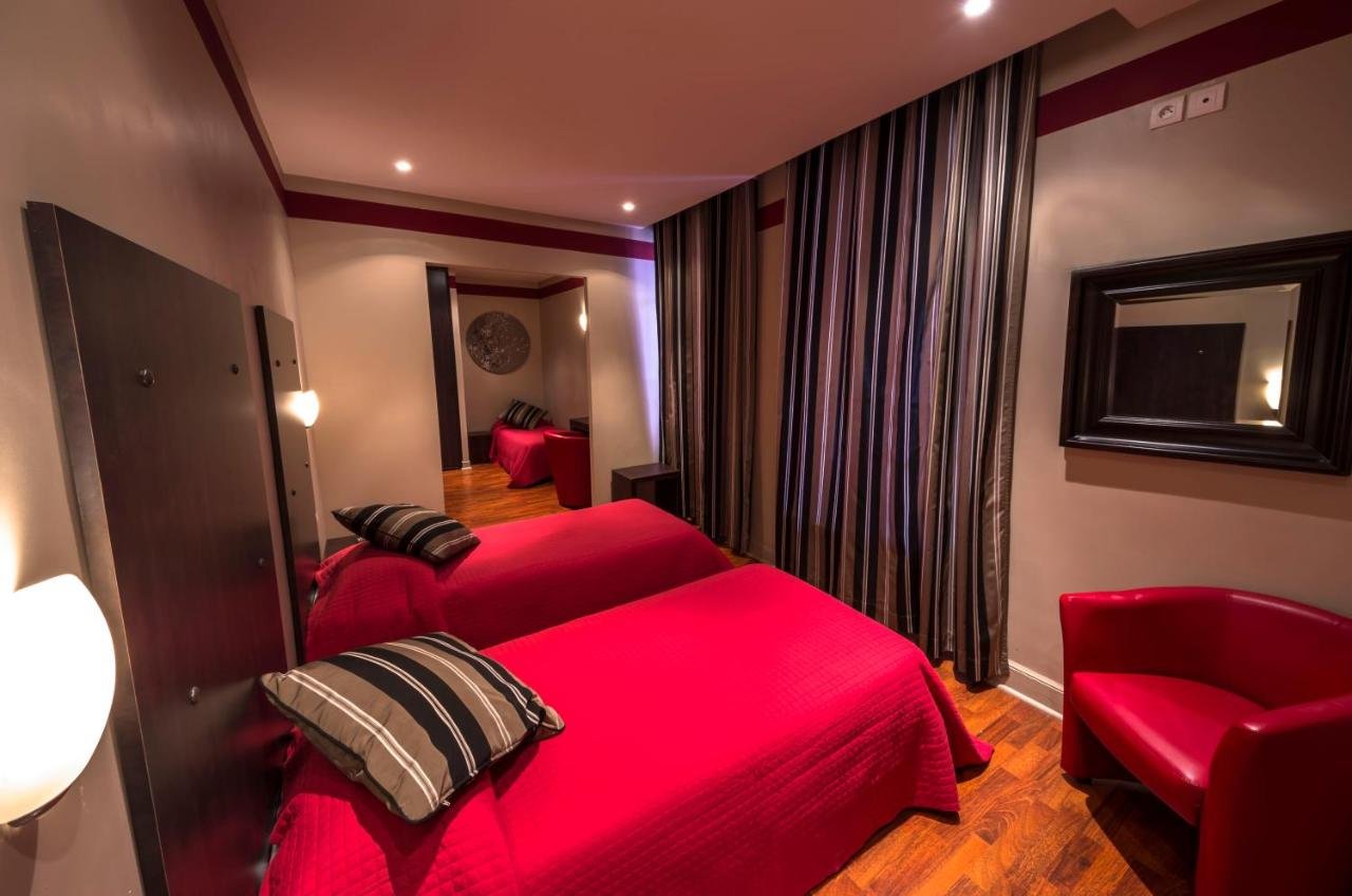 GRAN HOTEL JEANNE DARC-guestroom-739313 Guest Room.jpg