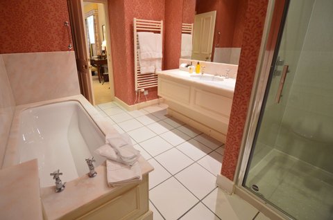 KINLOCH HOUSE HOTEL - Photo 4