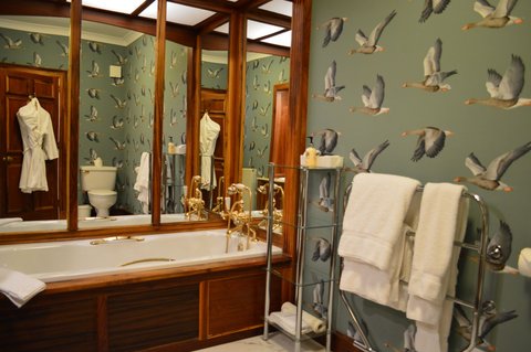 KINLOCH HOUSE HOTEL - Photo 9