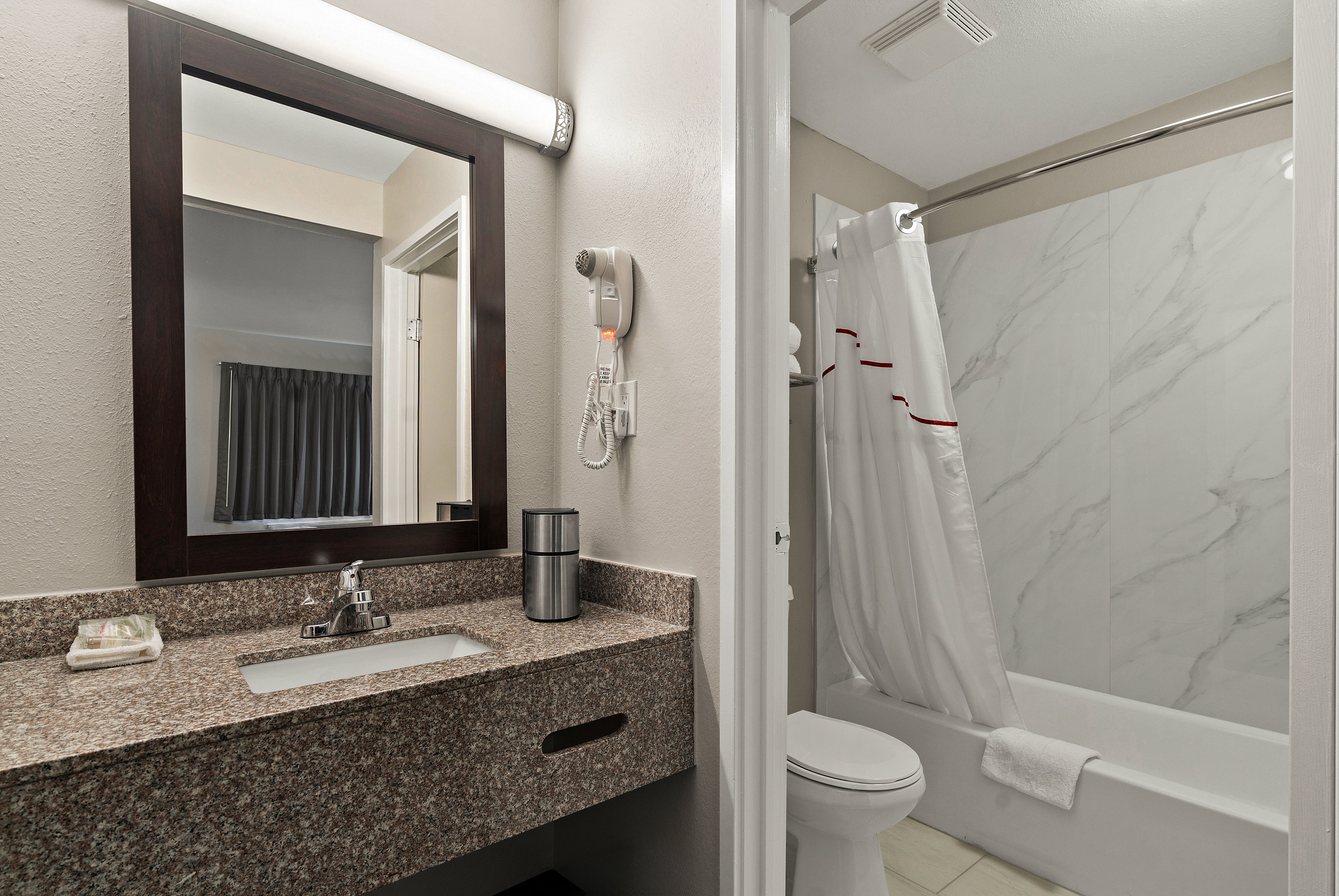 RED ROOF INN SPARTANBURG - I-85-guestroom-Vanity Bath.jpg
