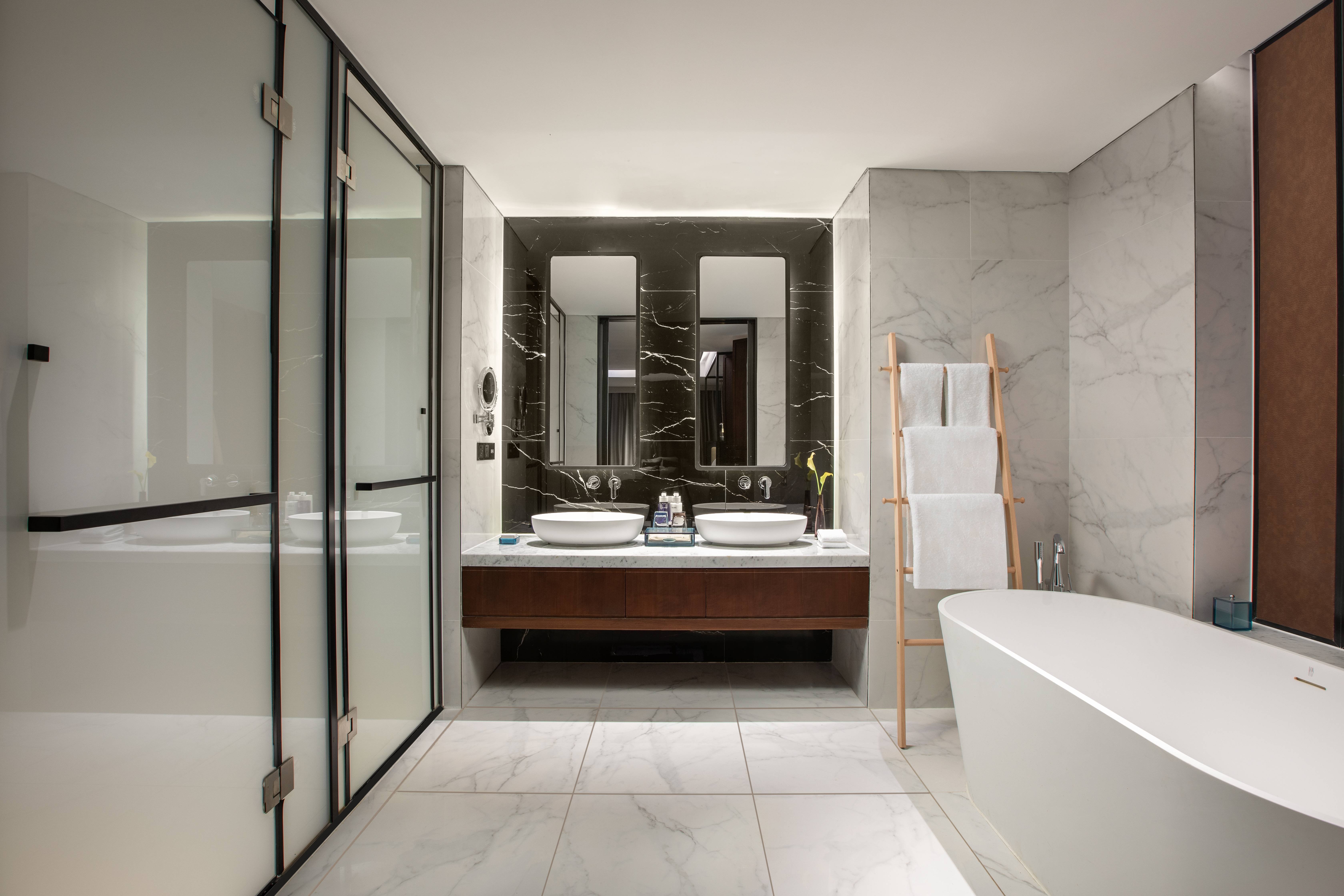 VOCO HEFEI BINHU BY IHG-guestroom-Guest Room.jpg