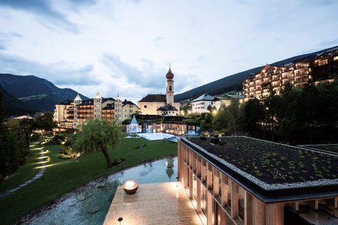 ADLER DOLOMITI - Main Photo
