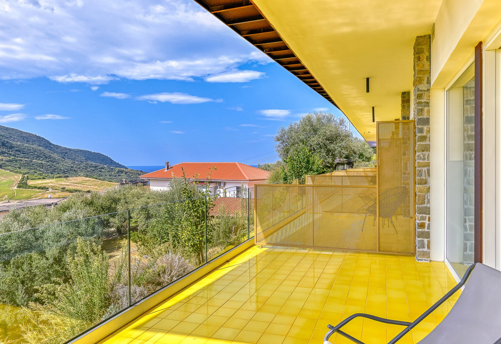 HOTEL MYRTUS-guestroom-Guestroom Terrace.jpg