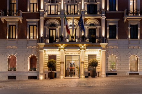 INTERCONTINENTAL ROME AMBASCIATORI PALACE - Photo 2