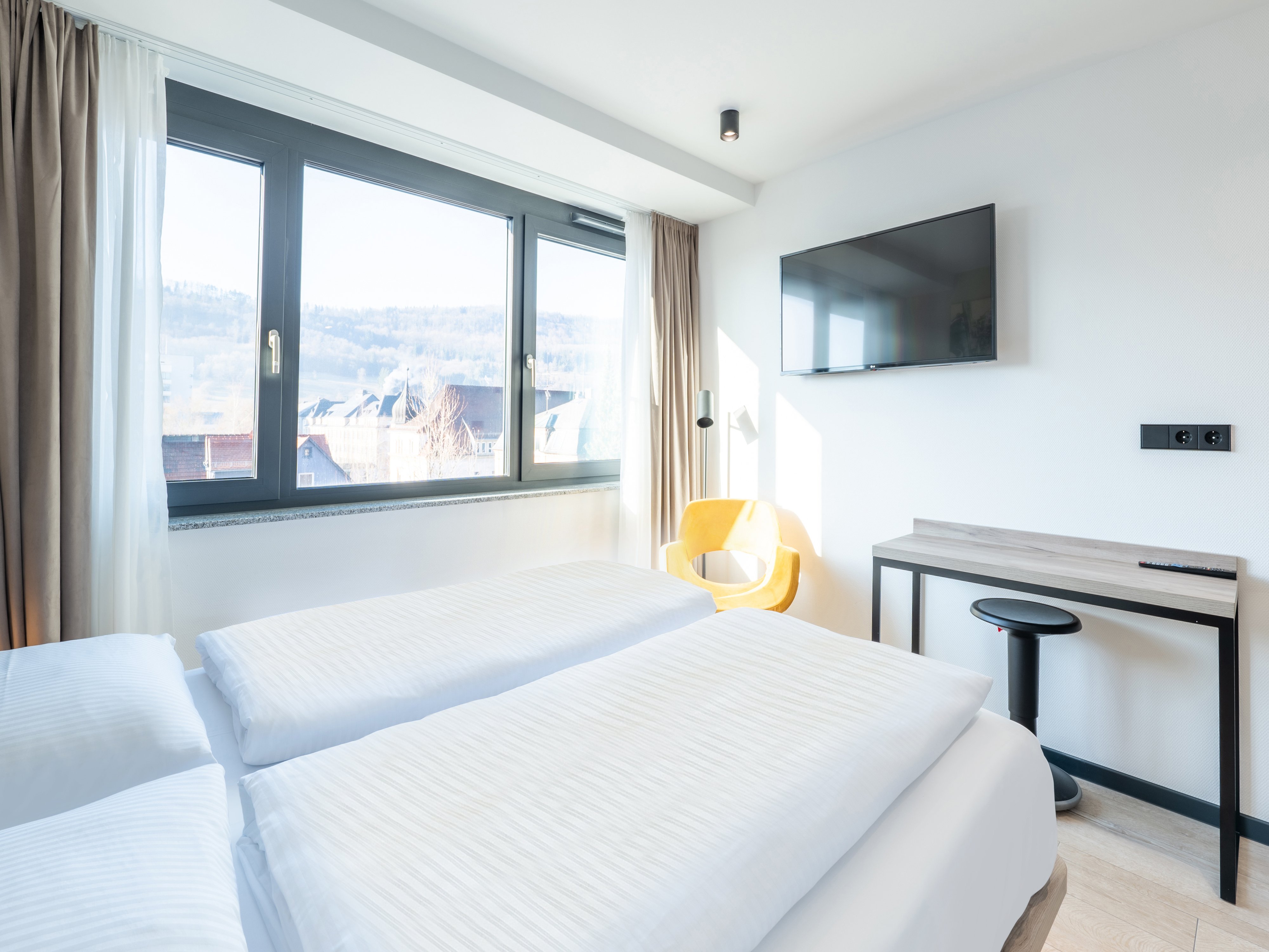 B&B HOTEL ALBSTADT-HBF-guestroom-Albstadt Hbf Double Room.jpg