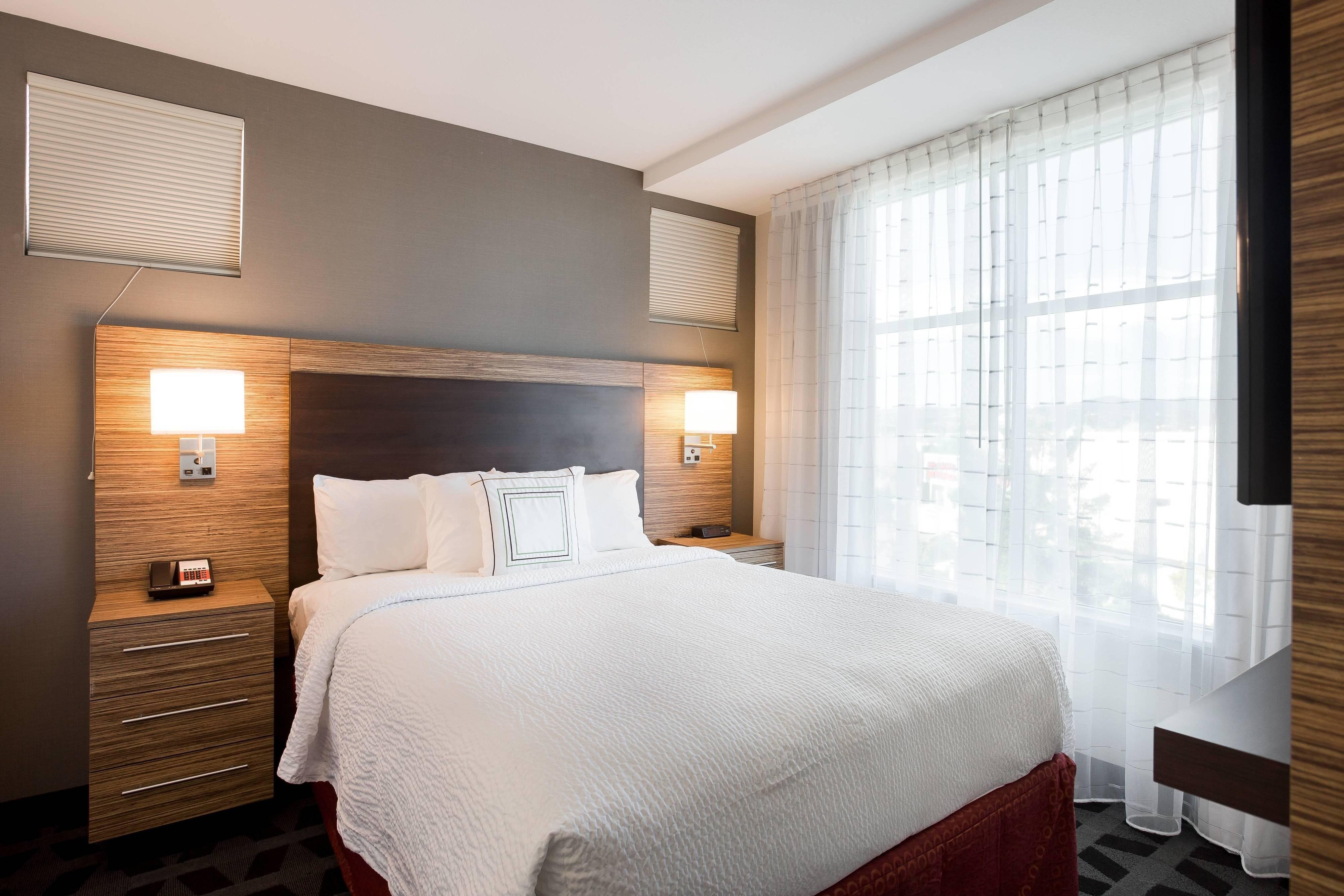TownePlace Suites by Marriott San Mateo Foster City-guestroom-Two-Bedroom Suite - Queen Bedroom.jpg
