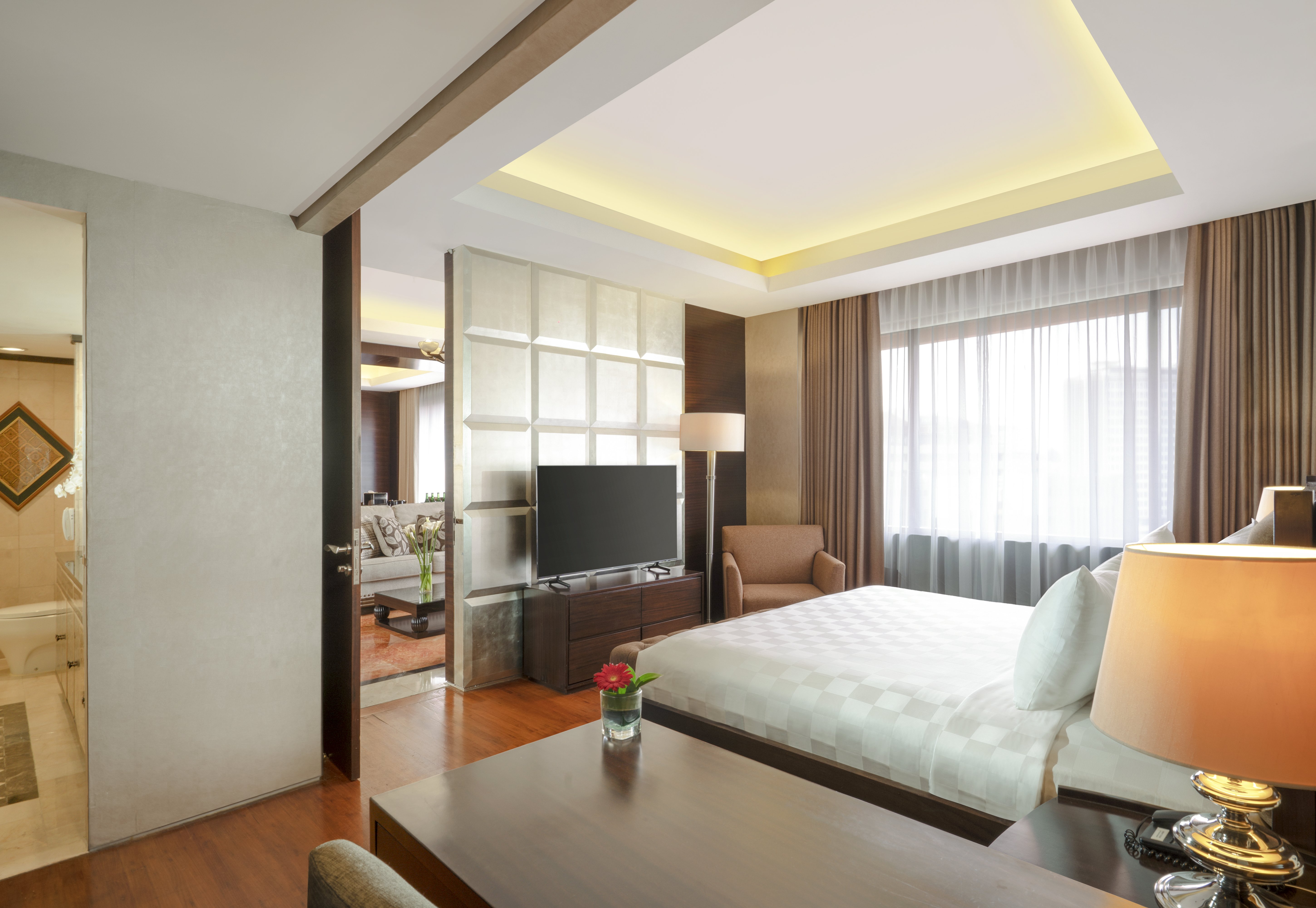 HOTEL CIPUTRA SEMARANG-guestroom-President Suite.jpg