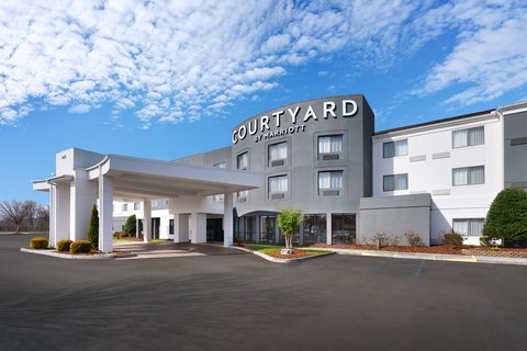 Hotel Daytime Exterior