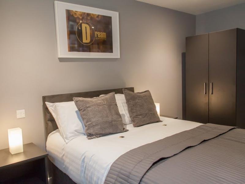 DREAM APARTMENTS AT AERIAL-guestroom-Three Bedroom Apartment.jpg