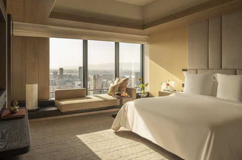 FOUR SEASONS HOTEL OSAKA - Photo 37