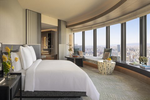 FOUR SEASONS HOTEL OSAKA - Photo 33