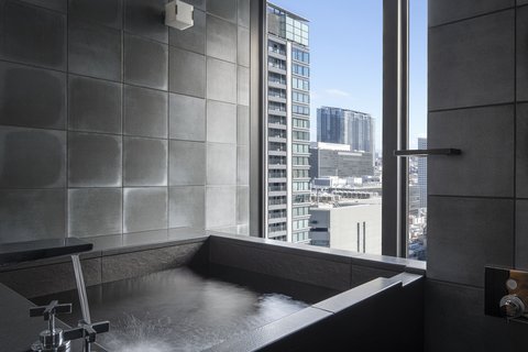 FOUR SEASONS HOTEL OSAKA - Photo 38