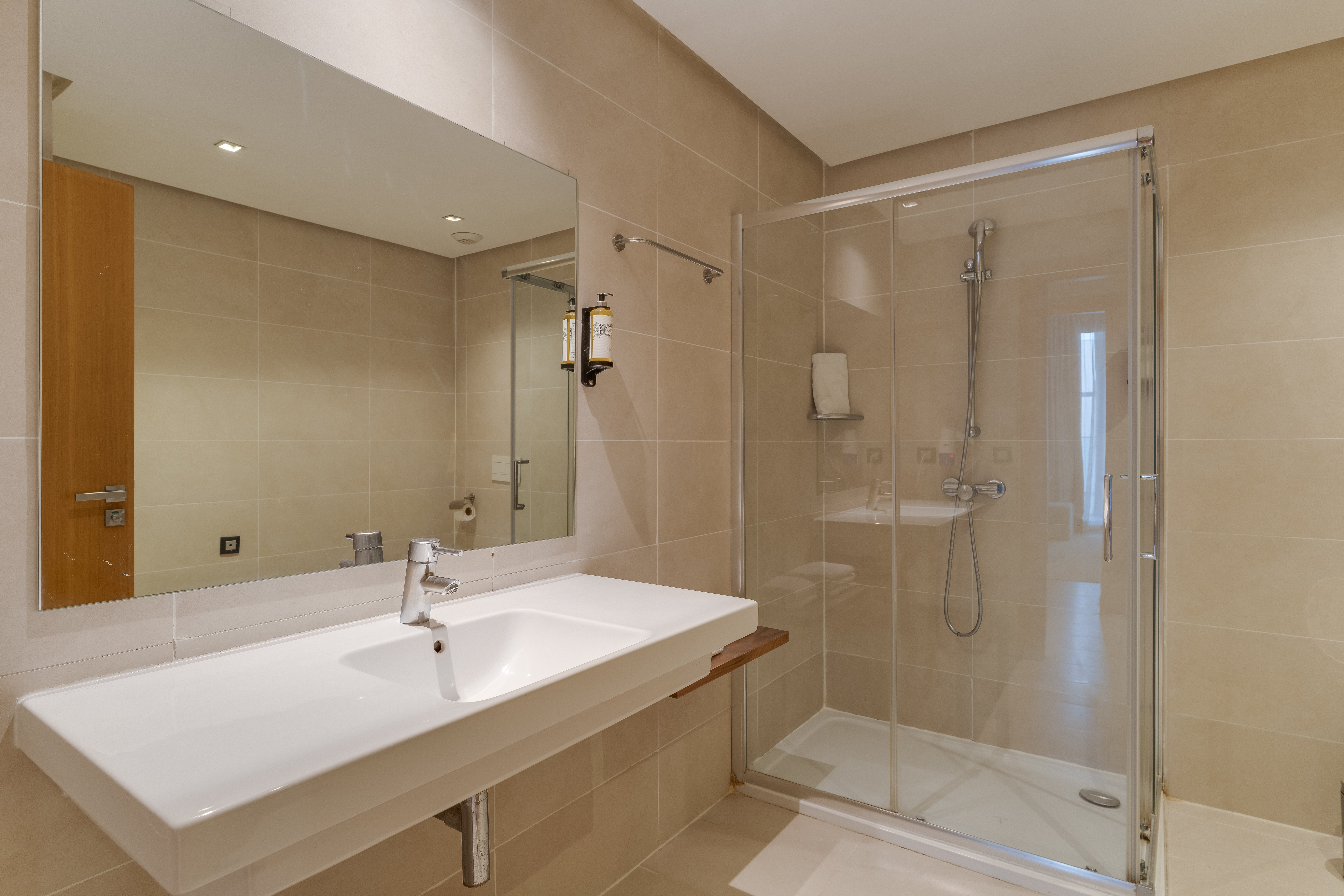PESTANA CASABLANCA SEASIDE-guestroom-Pestana Casablanca Family Suite - Family Suite Premium - Family Premium Superior Suite Room.jpg